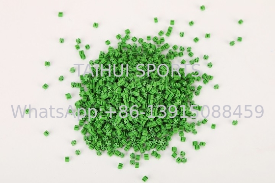 Επενδύσεις από ελαστικό πράσινο γκαζόν 1,3g/cm3 Ανθεκτικό στις ακτίνες UV για αθλητικά γηπέδια τεχνητού γρασίδι